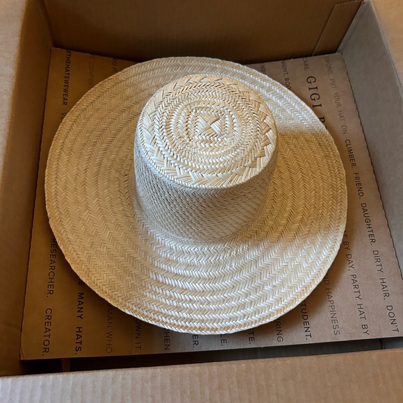 Janessa Leone Straw Hat - Picture 4 of 9